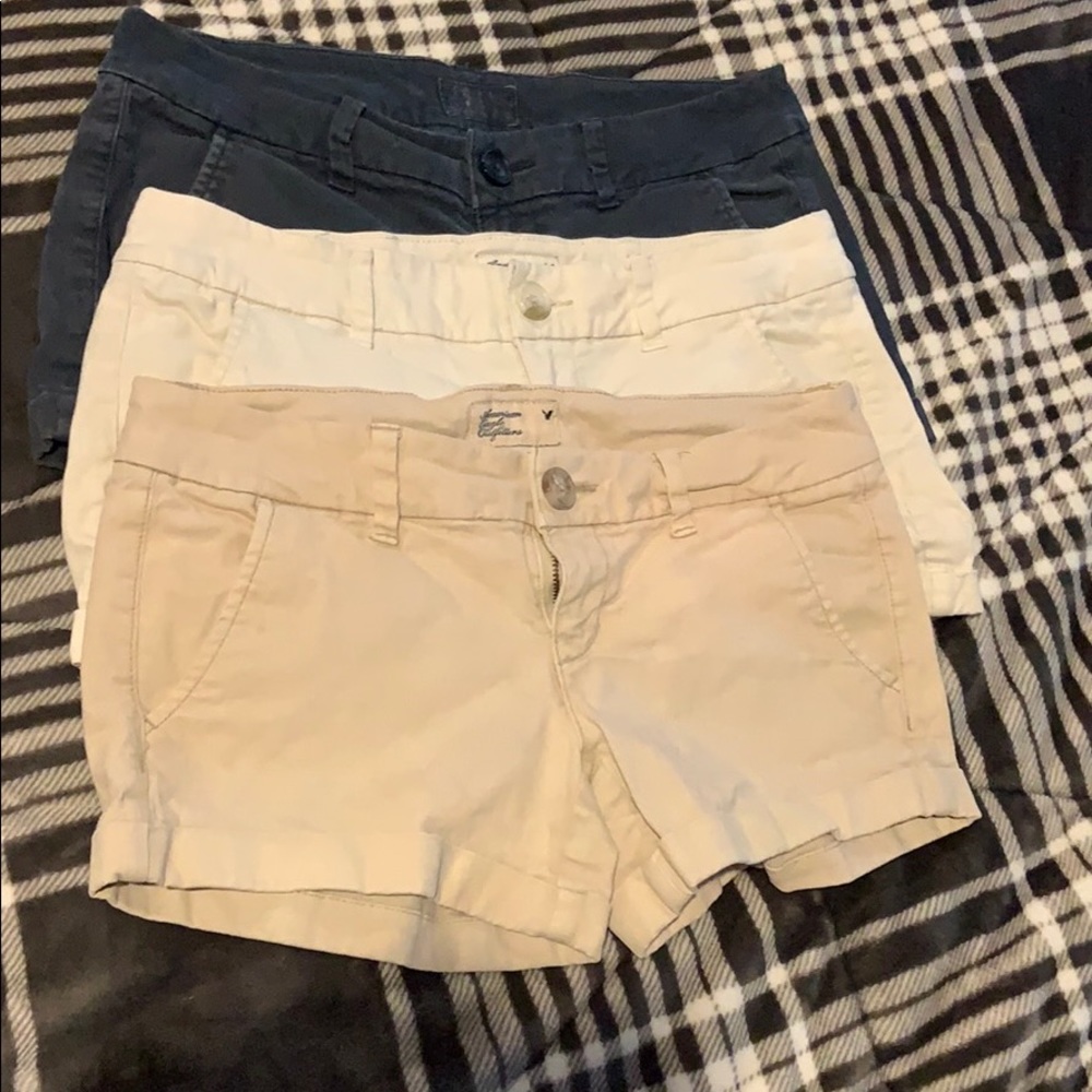 American Eagle shorts bundle 0 but could fit 2